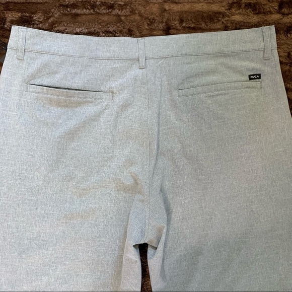 RVCA NWT Hybrid Short Size 38 Classic Length 20” - Picture 9 of 15